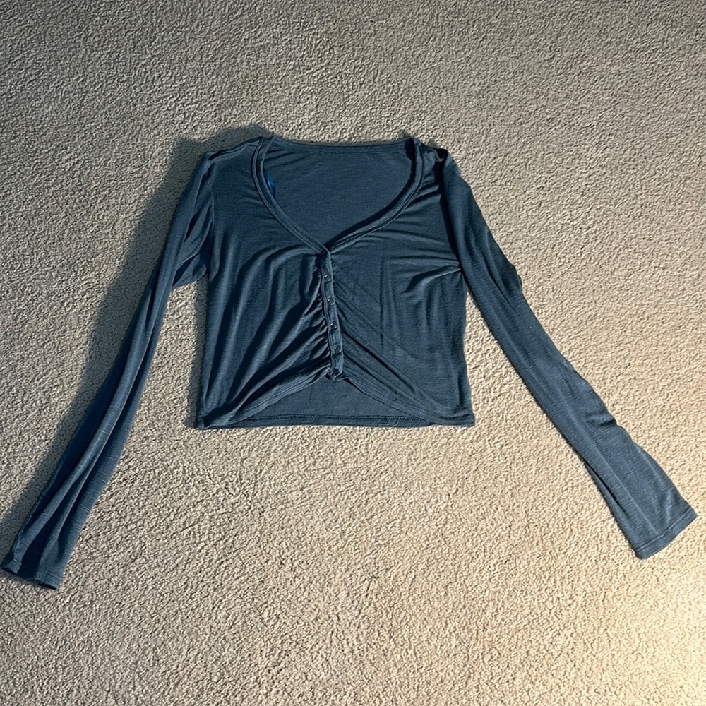 Teal cropped long sleeve button top